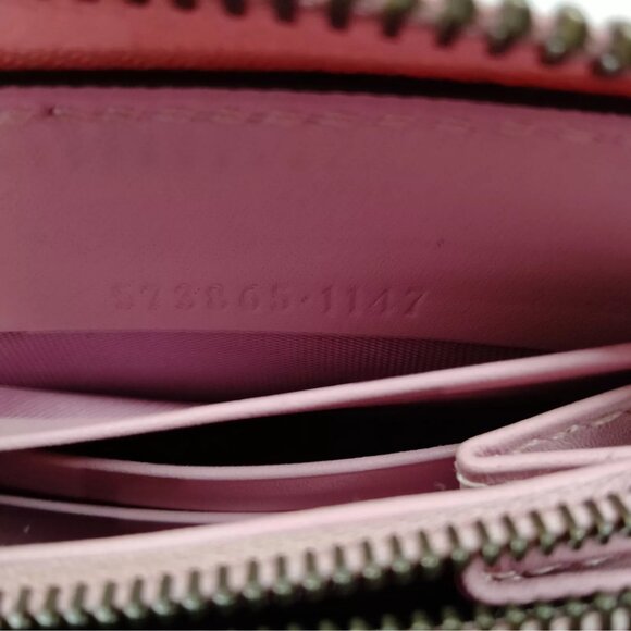 Gucci Supreme Strawberry Long Zip Wallet - Picture 8 of 9